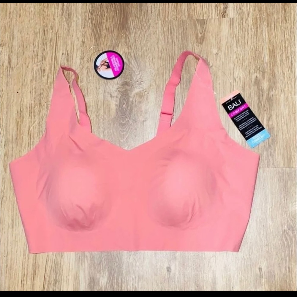 Bali Comfort Revolution Easylite with back close Wireless Bra - XXXL